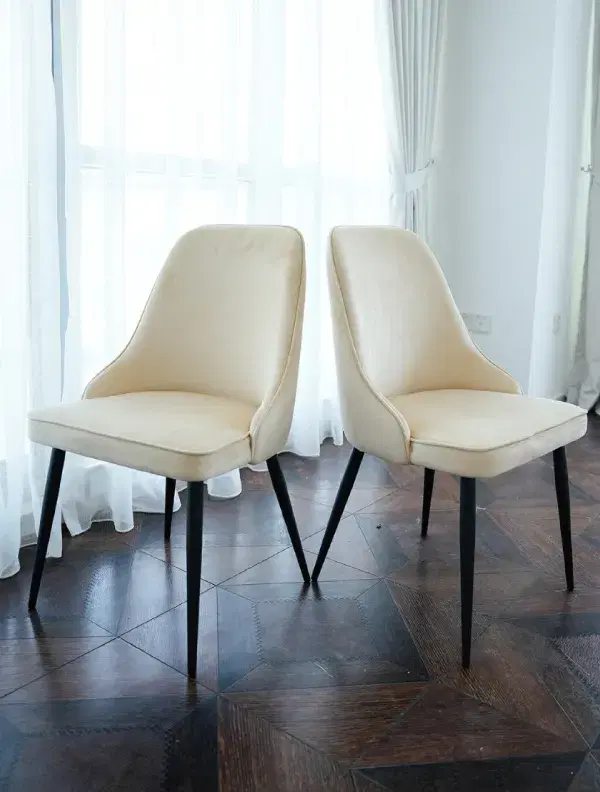 <a href="https://www.tukadubai.com/product-category/furniture/dining-room/dining-chairs/">Shop now</a>